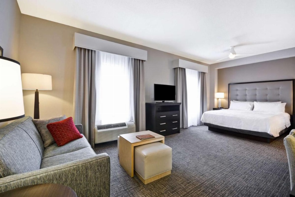 Room image 4
