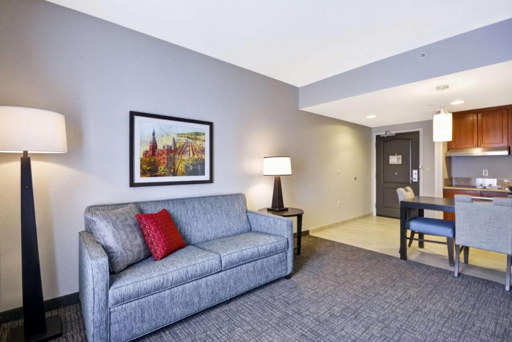 Room image 3