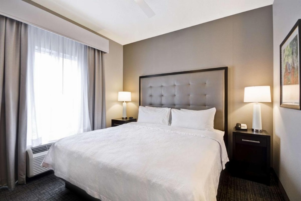Room image 4